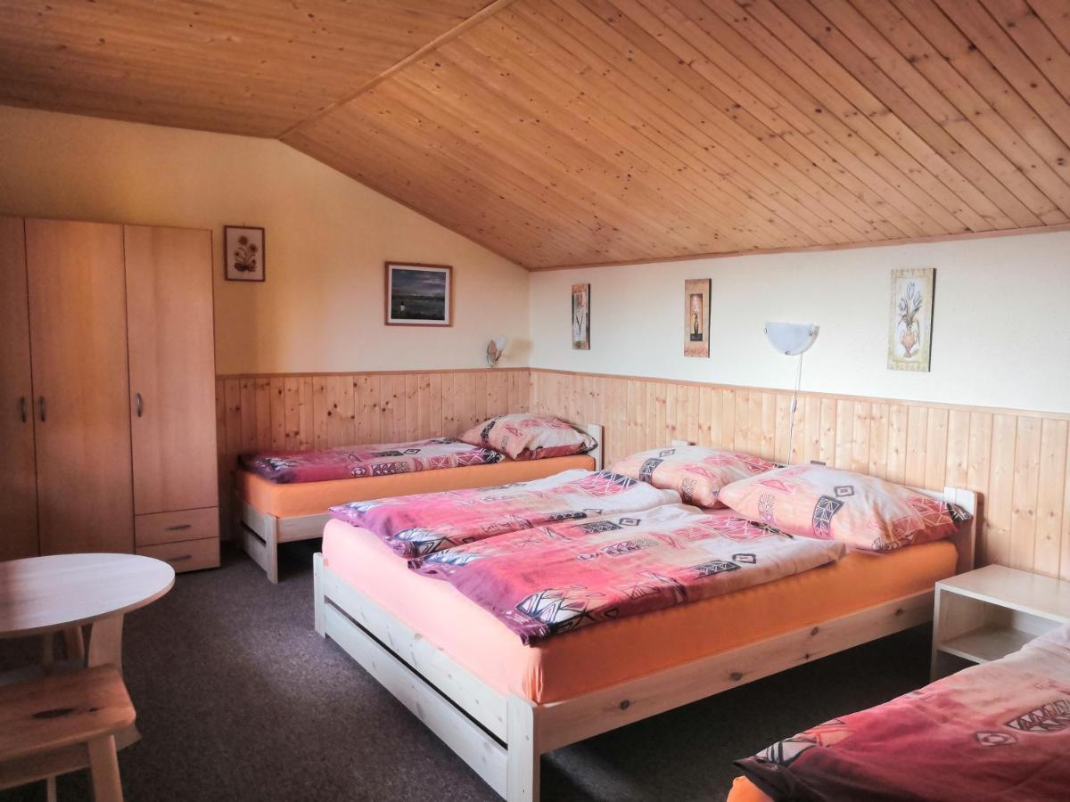 Apartmany Potok Bešeňová エクステリア 写真