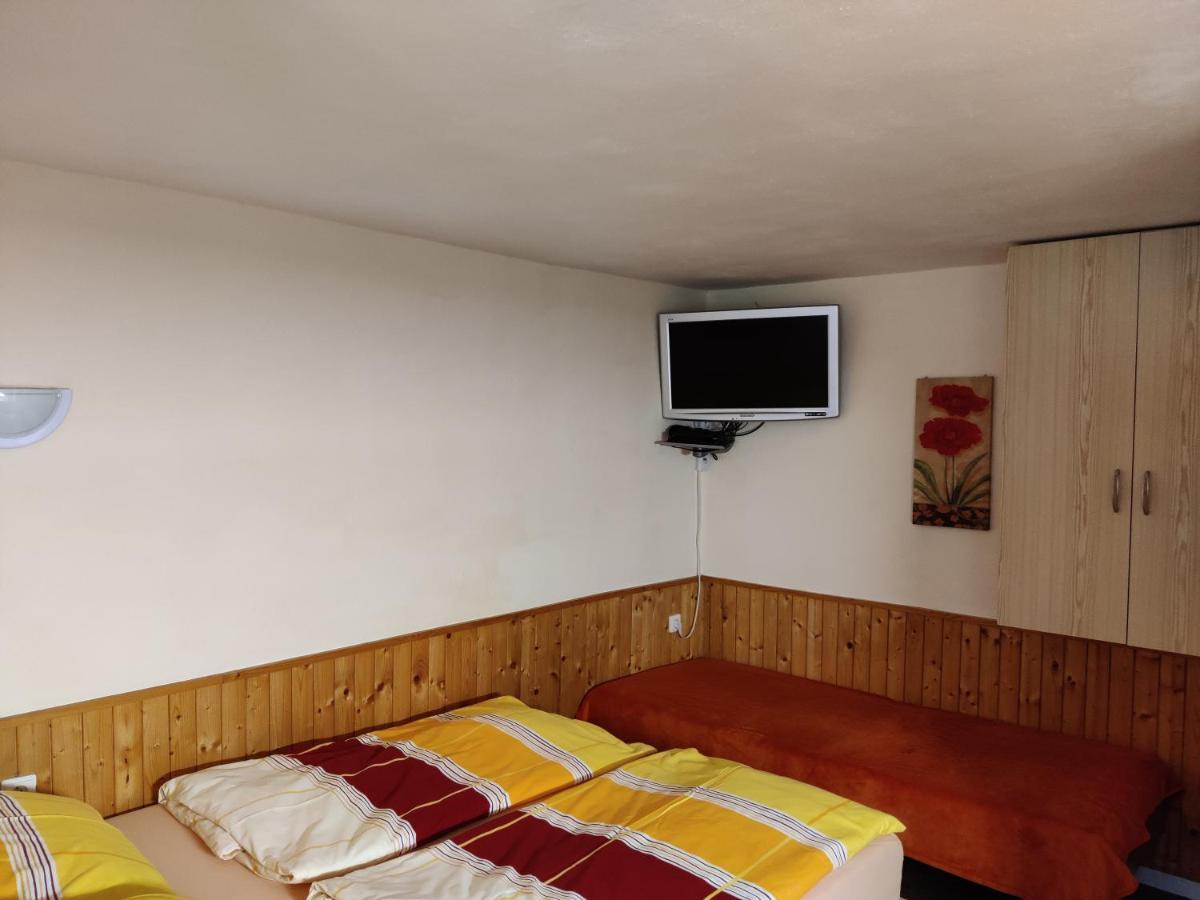 Apartmany Potok Bešeňová エクステリア 写真
